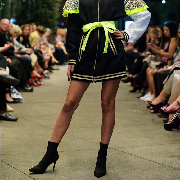 Stuart Weitzman Women's Suede Heeled Booties BLACK Size 9.5 - Picture 8 of 12